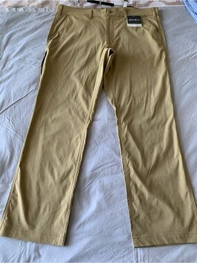 Eddie Bauer Men's Performance Chinos - Khaki size 40x32